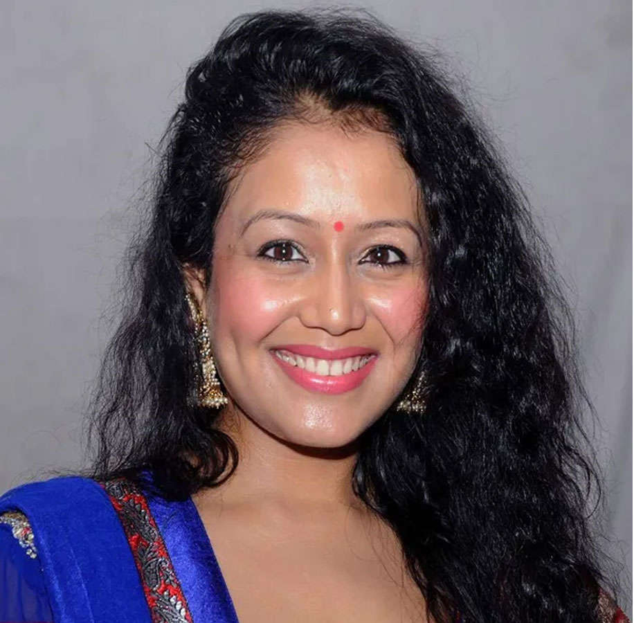neha-kakkar-and-famliy_lIg8DG136r